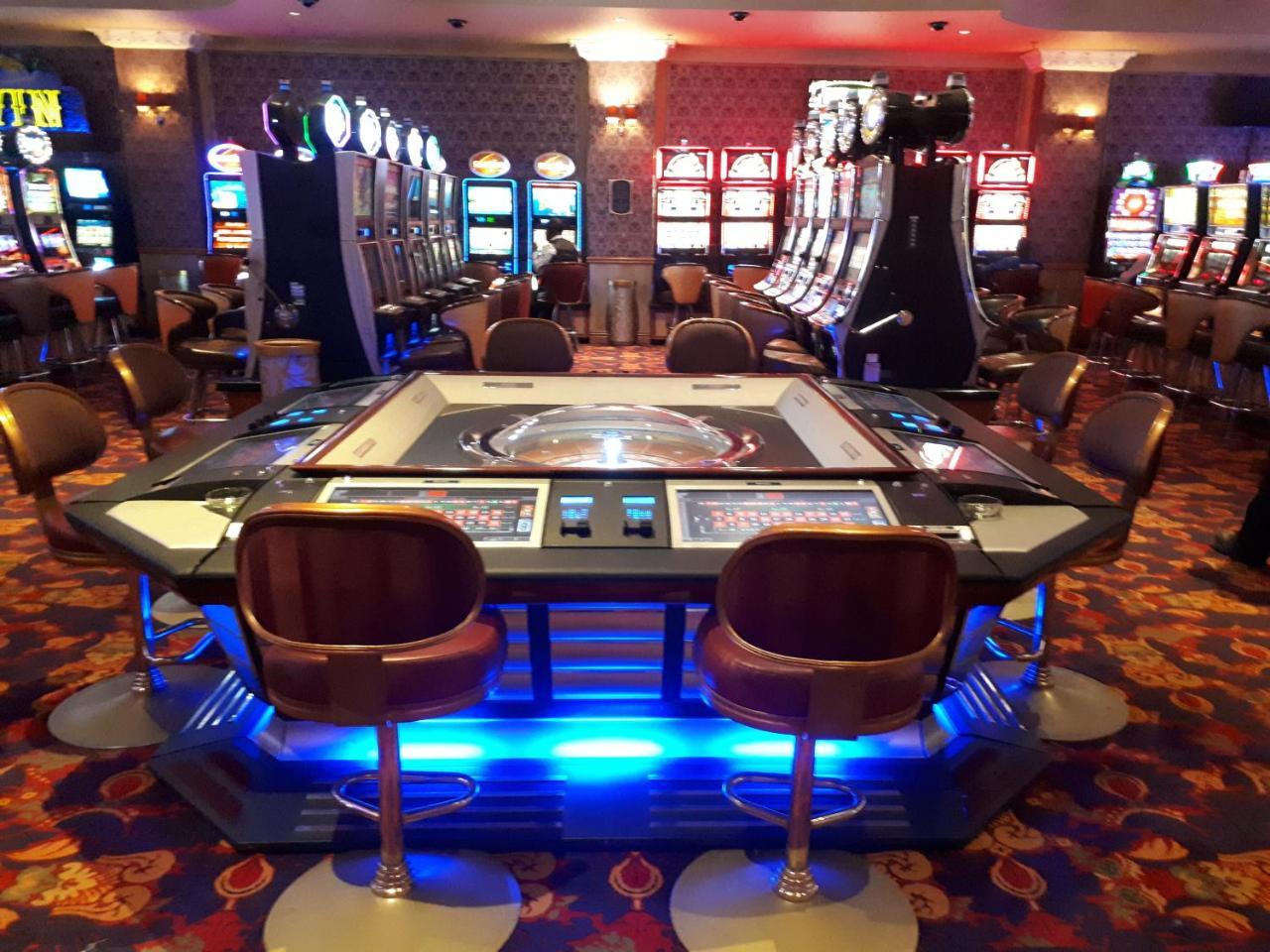 Queens Casino And Hotel Queenstown Ngoại thất bức ảnh