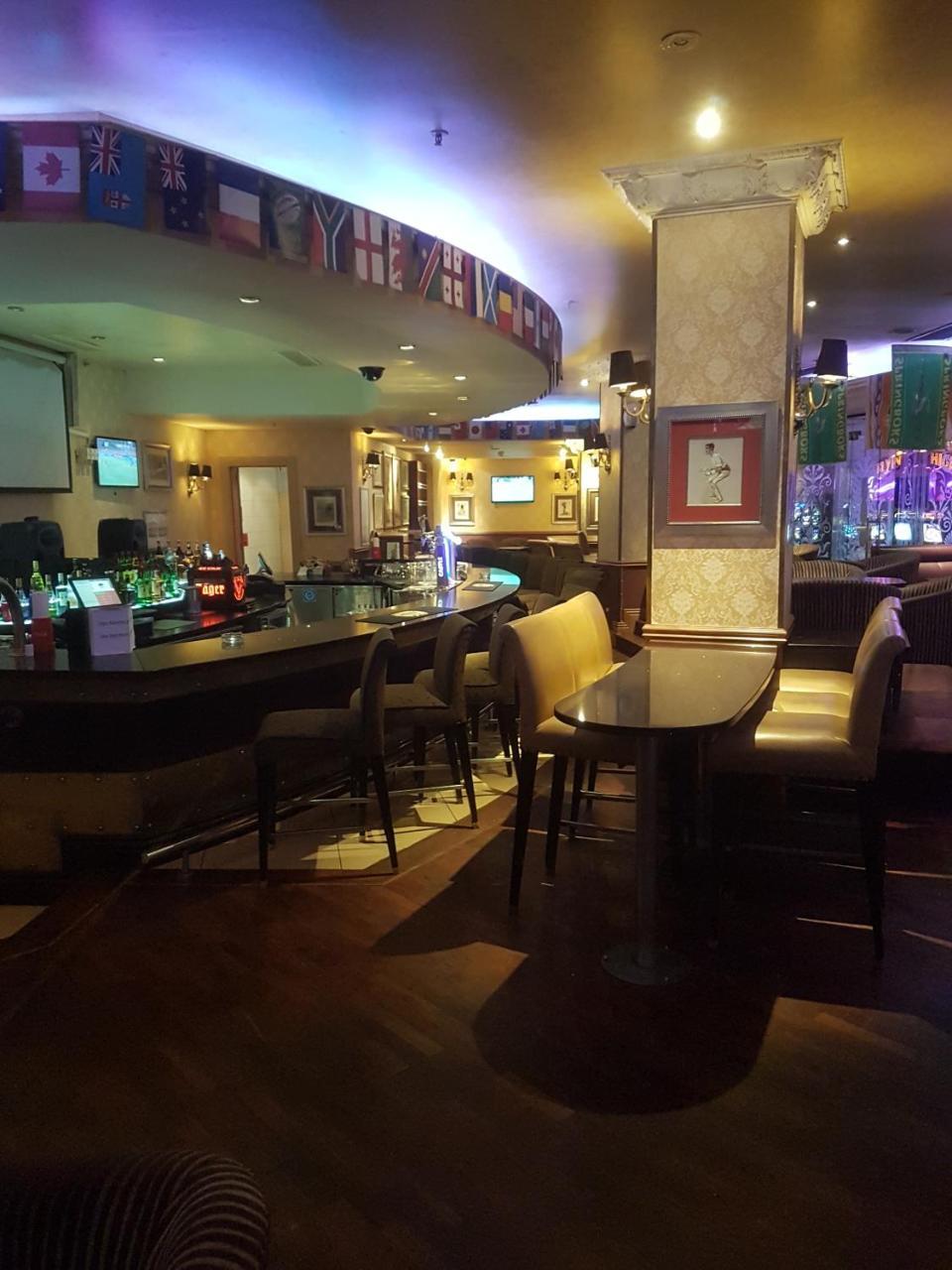 Queens Casino And Hotel Queenstown Ngoại thất bức ảnh